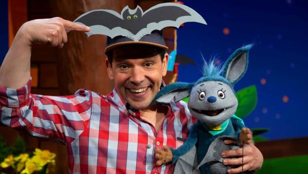 Juri und Fidi feiern den Ehrentag der Fledermaus.