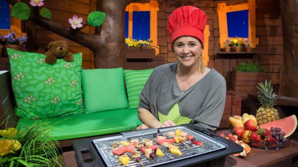 Singa hat Obst gegrillt.