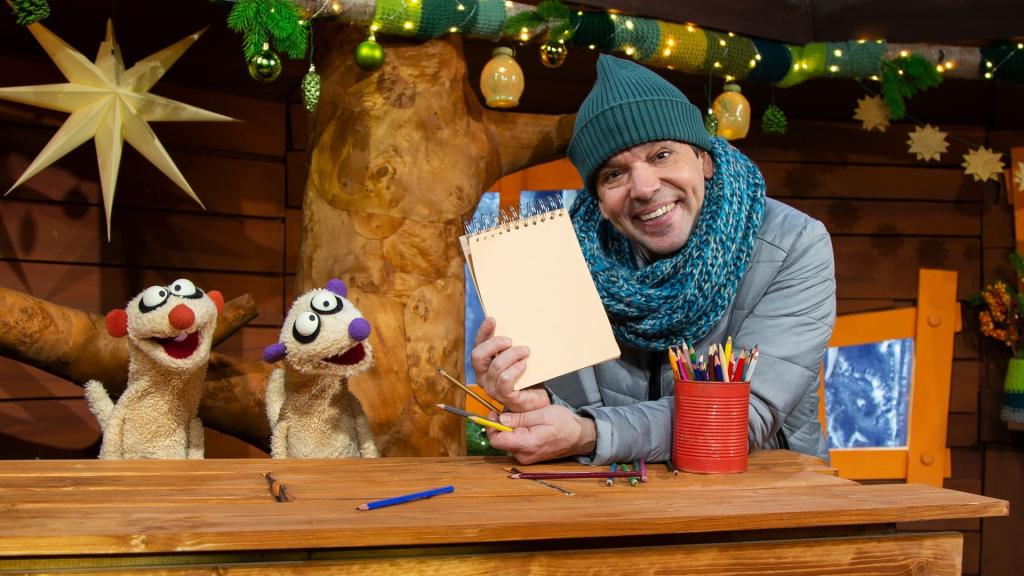 Es ist zwar noch ein bisschen Zeit bis Weihnachten, aber Jan und Henry finden, man kann nie früh genug damit anfangen, einen Wunschzettel zu schreiben.