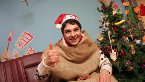 Der Weihnachts-Check / Checker Can weihnachtlich. | Bild: BR | megaherz gmbh/Hans-Florian Hopfner