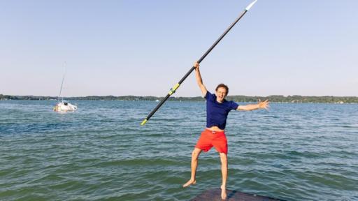 Der Internats-Check / Julian nach dem Rudern am Ammersee nähe der Internatsschule, dem Landheim Schondorf