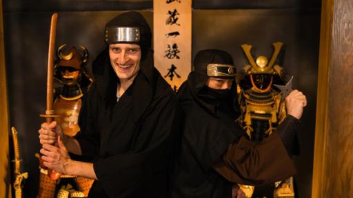 Abenteuer Japan - Der Film | Julian beim Ninjutsu-Training. So heißt die  Kampf- und Schleichkunst der Ninja.