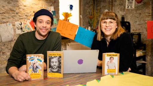 Der Bücher-Check | Kinderbuchautorin Valentina erklärt dem Checker Tobi, was eine Schriftstellerin für eine richtig gute Geschichte braucht.