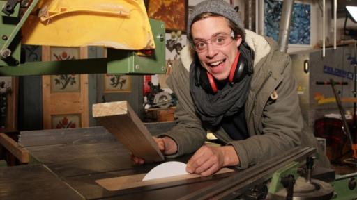 CheXperiment | Rechte: BR | megaherz gmbh Mit Papier sägen?!