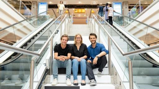 Treppe statt Rolltreppe?! | Rechte: BR/megaherz GmbH Tobi und sien CheXperiment Team. | Bild: BR/megaherz GmbH