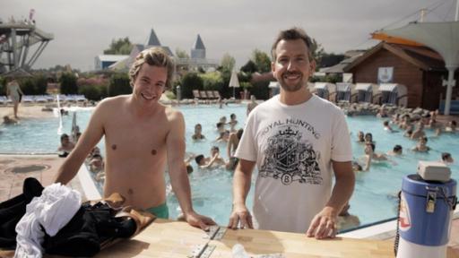 Über Wasser gehen?! | Rechte: BR | megaherz gmbh | Mathias Hagn Über Wasser gehen?! | Checker Tobi (li.) und sein Herausforderer, der Magier Mario Strehl. | Bild: BR | megaherz gmbh | Mathias Hagn