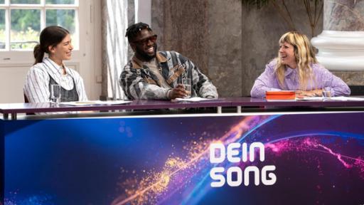 Wer kann die Jury begeistern | Rechte: ZDF Die Jury sitzt lachend zusammen
