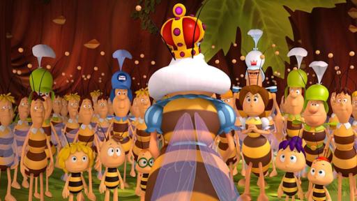 Die Bienenkönigin steht vor ihrem Volk.