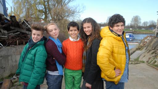 Anton | Rechte: NDR/Romano Ruhnau v.l.n.r. Niklas, Jessi, Luis, Ceyda und Anton