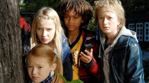 Käufliche Intelligenz | Rechte: NDR/Letterbox - Romano Ruhnau Emma, Sophie, Themba und Rasmus