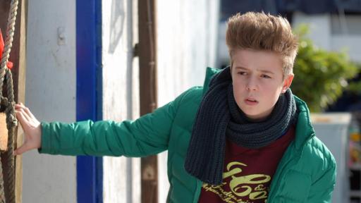 Niklas (Jaden Dreier) 
