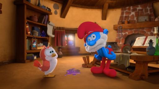 Papa Spatz | Rechte: KiKA/Peyo Productions, Dupuis Édition & Audiovisuell 2020 Papa Schlumpf steht wie ein Vogel im Labor. Neben ihm steht ein Spatz, in dessen Körper er jetzt steckt.