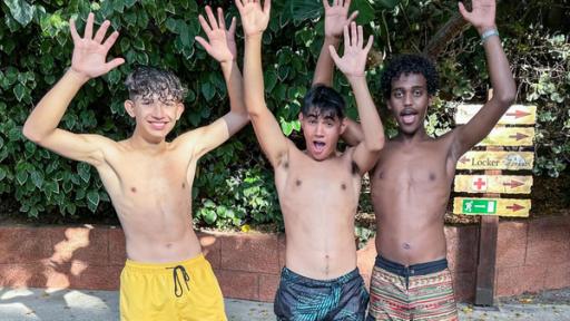 JWG Teneriffa - Wer traut sich auf die Wasserrutsche? | Rechte: ZDF, E+U TV JWG Teneriffa - Wer traut sich auf die Wasserrutsche?