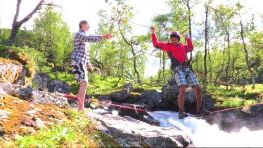Durch die Wildnis - Norwegen (S01/E17) | Rechte: hr Flussüberquerung