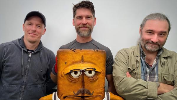 Bernd das Brot mit Norman Cöster, Sprecher und Puppenspieler Jörg Teichgräber und Tommy Krappweis.