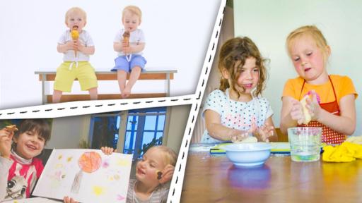 Rechte: KiKA/Motion Works GmbH Zwei Kleinkinder essen Eis. Zwei Kinder halten ein gemaltes Bild. Zwei Kinder kneten Teig.