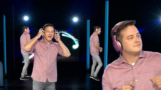 Rechte: KiKA/tvision GmbH Felix begibt sich auf musikalische Spurensuche und schaut, wie sich die Melodien, Songs und Beats der Zukunft anhören könnten.