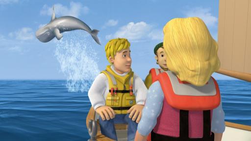 Direkt vor Gwendolyns Augen springt ein Wal aus dem Wasser.