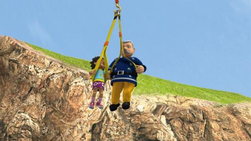 Hauptfeuerwehrmann Steele und Mandy werden vom Dach des Schulbusses geborgen.