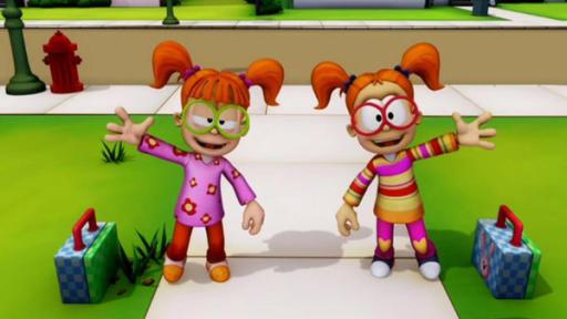 Die Zwillinge Drussila und Minvera stehen vor Garfields Tür