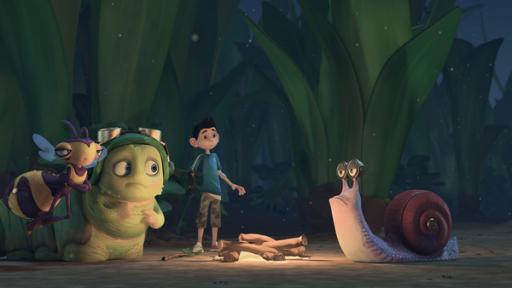 Rechte: KiKA/One Animation PTE LTD. Am Lagerfeuer erzählt Zak den Insectibles eine gruselige Geschichte.