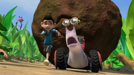 Rechte: KiKA/One Animation PTE LTD. Beim Dungkugel-Weitwurf-Wettbewerb wird es für Zak und Syd brenzlig.