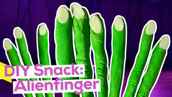 Halloween-Snack: Alienfinger | Rechte: kiKA / Sabine Krätzschmar