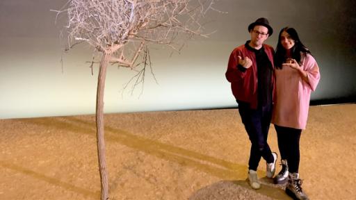 Jess und Ben verbringen alleine eine Nacht im Museum.