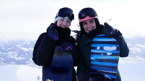 Jess trifft Leilani Eittel, die ihr einen Snowboardkurs gibt.