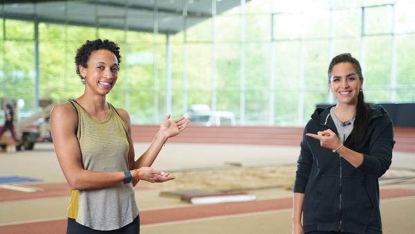 Jess trifft 27-Jährige Malaika Mihambo. Sie ist Weltmeisterin im Weitsprung und bereitet sich gerade auf die Olympischen Spiele in Tokio vor.