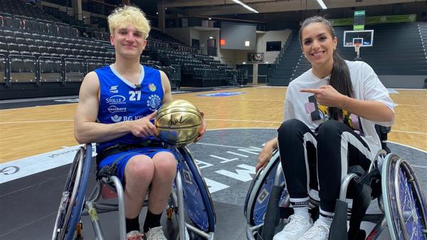 Jess trifft Luc Weilandt, der an den Paralympics in Tokio teilnimmt. Wie er das geschafft hat und was alles dazu gehört, um ein guter Rollstuhlbasketballer zu werden, zeigt und erzählt er Jess in Hamburg.