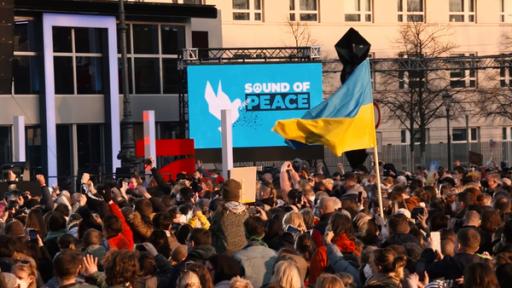 Zahlreiche Musikerinnen und Musiker sind beim Friedenskonzert "Sound of Peace" in Berlin dabei.