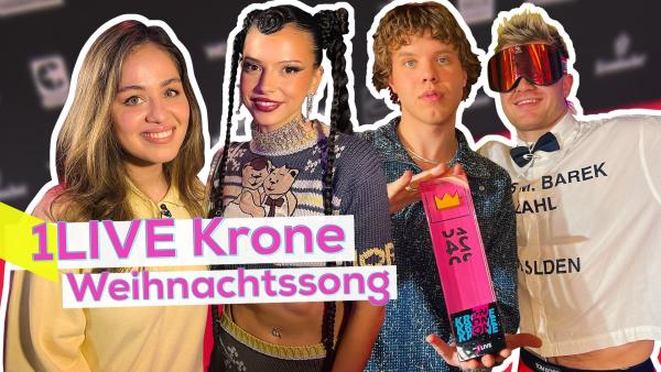 Sarah steht eng neben der Musikerin Nina Chuba. Daneben die Künstler Zartmann mit Trophäe und Ski Aggu bei der 1LIVE Krone Preisverleihung. Links die Aufschrift 1LIVE Krone Weihnachtssong.