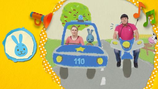 Kikaninchen, Anni und Christian sind auf einer Polizeiwache. Plötzlich klingelt das telefon - sie haben einen Einsatz! Mit Blaulicht fahren sie los. 