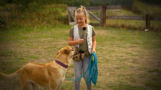 Liebste Fellnasen - Hundeschule Staffel 2 Folge 3 | Rechte: MITTELDEUTSCHER RUNDFUNK Mädchen mit Hund