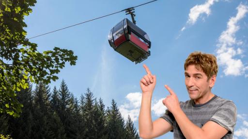 Seilbahn Sendung Teaser | Rechte: ZDF, imago Fritz zeigt mit dem Finger auf eine Seilbahn, die über ihm schwebt