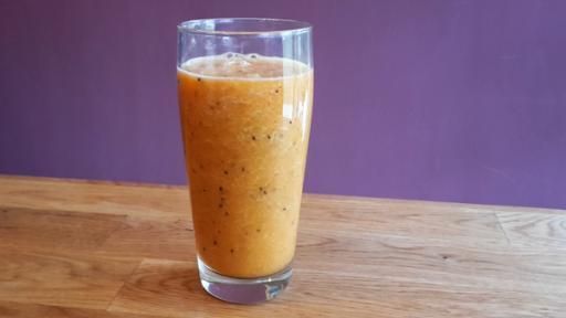 ein oranger Smoothie