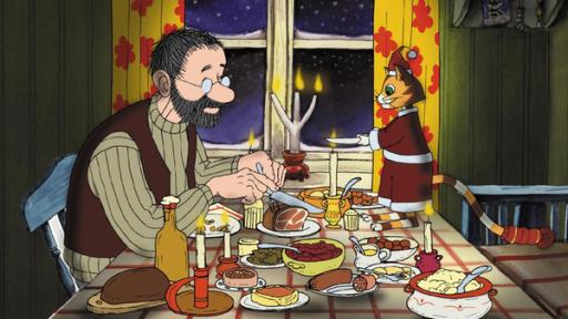 Pettersson kriegt Weihnachtsbesuch | Rechte: ZDF Pettersson und Findus sitzen an Weihnachten am gedeckten Tisch.