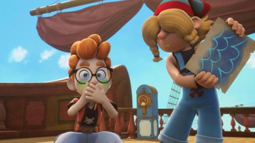 Kneifen verboten! | Rechte: © 2024 – Method Animation – Mediawan kids & family An Deck des Schiffes sitzt auf einem Hocker Alexander und hält sich mit beiden Händen den Mund zu. Sein Gesicht ist grün und die Augen weit aufgerissen. Neben ihm steht Bart Fischkopp mit einer Landkarte.