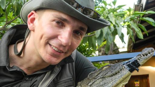 Eric mit einem Krokodil