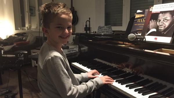 Mikas Lieblingsinstrument ist der Flügel – weil der so schön klingt.