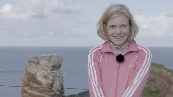 Deike ist 13 und lebt auf Helgoland. Laufen ist Deikes größtes Hobby. Immer, wenn sie Zeit hat, joggt sie um die Insel.
