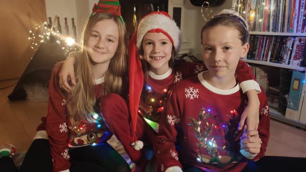 Cleo, Charlotte und Elora