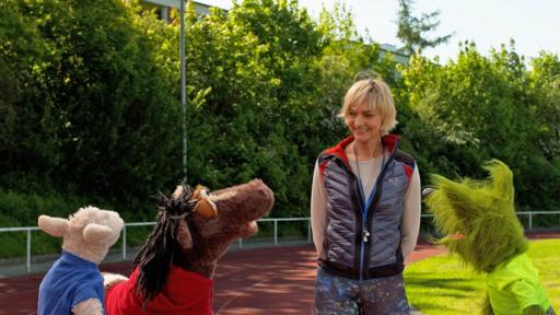 Folge 150: Die Olympiasiegerin Heike Drechsler leitet die Möhrympischen Spiele.