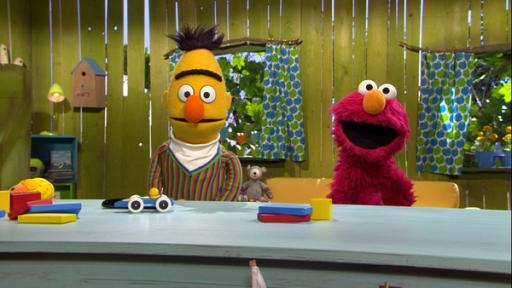 2849. Elmos Märchenstunde | Rechte: NDR Foto: NDR Screenshot Bert und Elmo in Elmos Spielehaus
