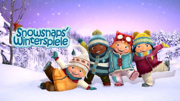 Die vier Freunde Kiki, Nele, Jonas und Sami posieren lachend im Schnee.