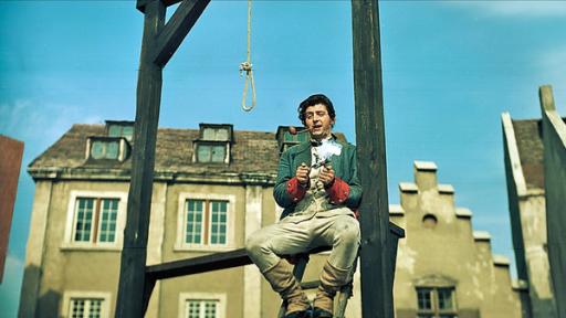 Das Feuerzeug (Gebärdensprache) | Rechte: PROGRESS Film-Verleih/Foto: Hannes Schneider Der Versuch des Soldaten (Rolf Ludwig), die Prinzessin aus der Gefangenschaft ihres Vaters zu befreien, schlägt fehl und er wird zum Tod durch Hängen verurteilt