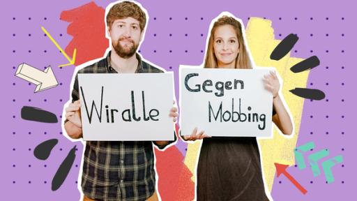 Rechte: KiKA/rbb/Johanna Wittig Soraya besucht Robin im RobBubble Hauptquartier. Gemeinsam beschäftigen sie sich intensiv mit dem Thema Cybermobbing.