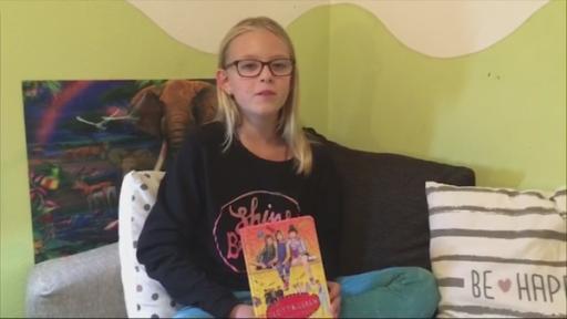 Timster Buchtesterin Carolin | Rechte: KiKA