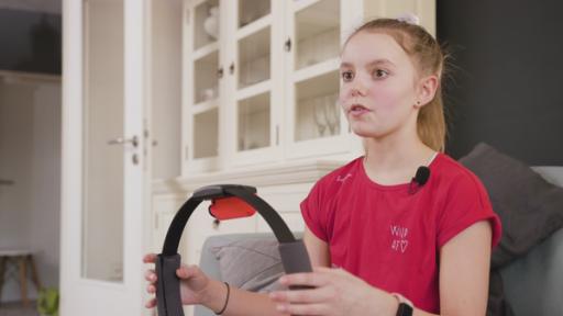 Emilia testet "Ring Fit Adventure" | Rechte: KiKA